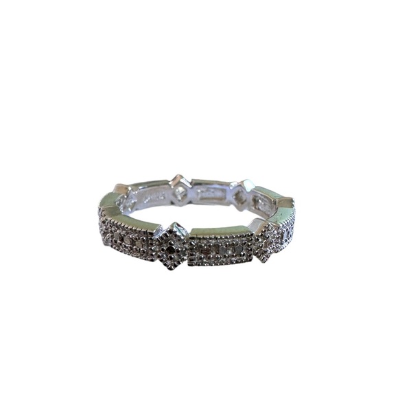 Genuine diamond and 925 silver dainty band ring size 6 - Picture 4 of 15